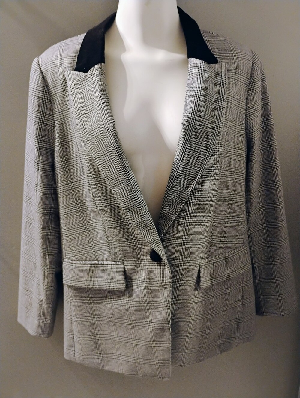 Women's LOFT 12 Petite Black White Houndstooth One Button Blazer Velvet Accents